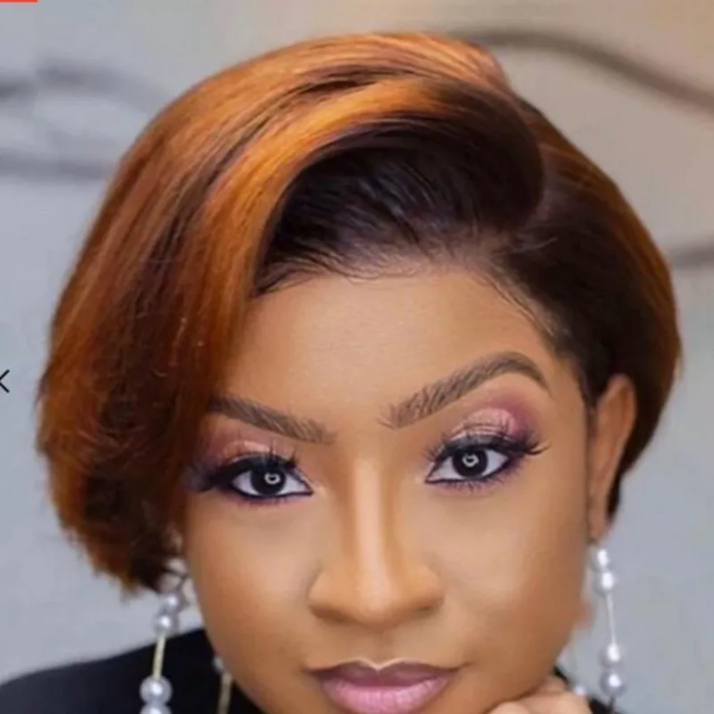 Luxury Ombre Short Bob Wig – Sleek Side-Part Synthetic Pixie Bob, Dark Root to Honey Brown Clessenza Beauty Store