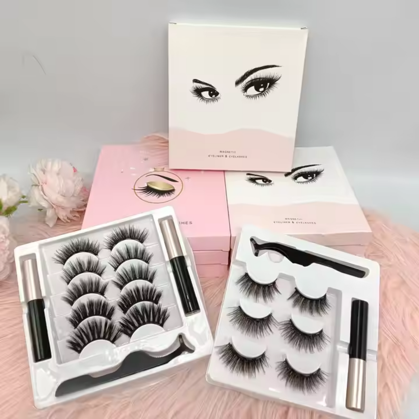 5 Pairs of Eyelashes and 2 Magnetic Eyeliner Set