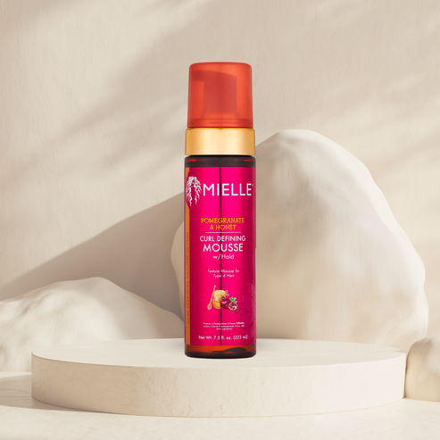 Mielle - Pomegranate & Honey Curl Defining Mousse with Hold